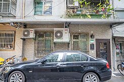 【六張犁站・一樓門口好停車】~住商阿舜