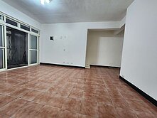 捷運內湖站大空間一樓(出價談)