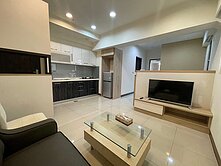 左營三鐵共構/明星學區中高樓層邊間2+1房平車