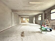 泰山路一樓大坪數公寓//工作室首選