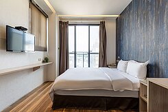 承義佩樺｜近水湳逢甲角間全棟旅館