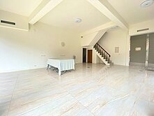 文山特區/近正義車站-全屋翻新吸睛三角窗店面