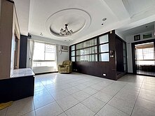 高鐵榮總商圈三房平車