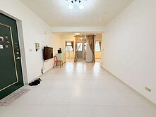 住商義翔*近泰山*公園旁*低公設高樓大三房車