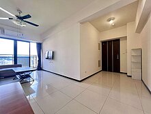 南屯輕屋齡·視野兩房·入門玄關·前後雙陽台