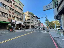 瑞隆商圈/瑞豐國小旁/面臨12米路上騎樓透天店住