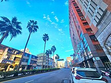 專任！正忠明路朝南精華地段黃金店面