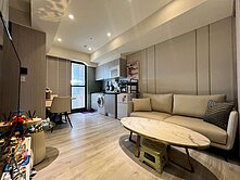 微笑世界輕屋齡｜高質感裝潢｜正二房平車