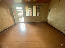 🏡 五甲商圈・一樓稀有三房.您與幸福零距離的起點