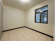 板新捷運方正二樓