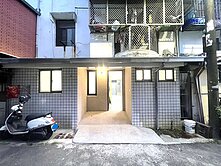 仁武名湖街｜全新整理｜稀有公寓一樓