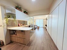 Powcr City華友聯邊間全新未住4房平車