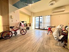 立新學區視野戶三房平車11年屋