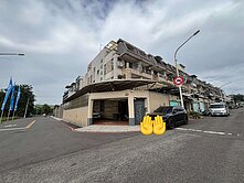 高坪正三角窗明亮挑高超大地坪3車墅