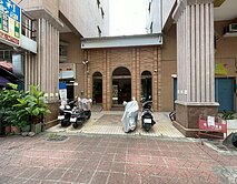 鼎中商圈中高樓層雙衛開窗優質美三房送車位