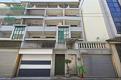 大東-鳳山國中雙捷運-8米路邊間-四樓透天露臺車墅