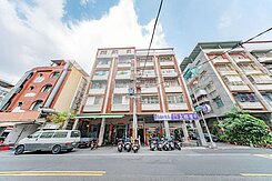 經武商圈稀有三套房收租聖品公寓二樓