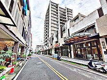 宜蘭市全新優美挑高大建坪雙車位超值社區電梯透天店住