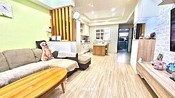 新竹中信-美學院典雅三房平車