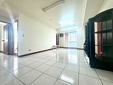 秀朗捷運百年高樓四房 (可另購坡平車位)