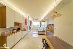 亞灣✨夢時代雙軌✨高樓海景質感2+1房車位