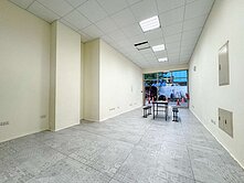 府中低總價挑高店面*小巢希望團隊*宏奇