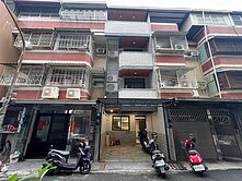 五甲(明星學區鳳翔國中小)翻新車庫透天