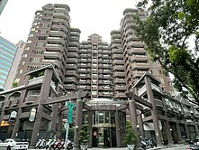 近文化中心~室內近40坪大樓(平車)