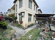 正興業東路黃金三角窗復古懷舊店面