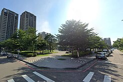 獨家單元4建地.臨20米路.面寬25米.企業總部