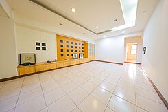 屋主很想賣~農16大三房車位~出價我來談[小黑推薦