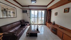 文山特區｜家樂福旁真大間明亮正四房車位