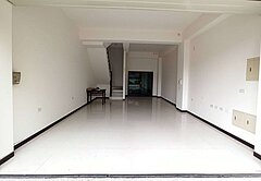 北屯輕屋齡臨路透店可自住可店面