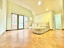 西屯逢甲｜新光秋紅谷｜魔術2+1房附平移車位