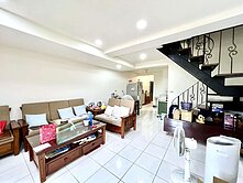 安泰首排屋下車庫屋況好可直接入住大透天阿浩看房