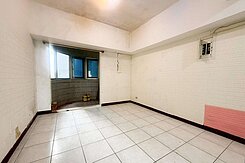 淡水水碓鬧區獅子林大樓三房+車