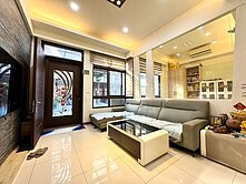 專任委託-楊梅大面寬四大房雙車位孝親美墅