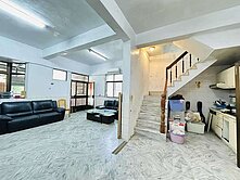 岡山車庫透天⭐️活巷⭐️三面採光⭐️大樓價買透天