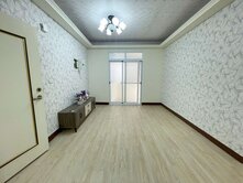 瑞隆商圈肉豆公市場一層一戶邊間|翻新公寓2樓