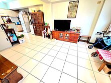 住商義翔*新莊邊間一層一戶華夏大三房