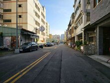 北區綠園道~電梯透天店面稀有釋出