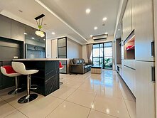 衛武營💎仁發兩廳院💎高樓景觀全屋亮邊間3房平車