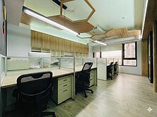 青埔站前稀有商辦。T1站前之星