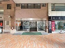 環中商圈8米面寬挑高店面+車位