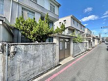 獨家專任｜花蓮市中心｜大地坪面寬庭園透天