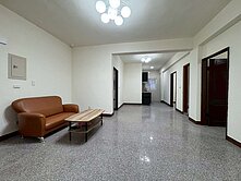 科工館~民族車站~雙衛浴開窗翻新二樓公寓