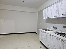 南科首選/安定港口整新三房平車美華廈(G)