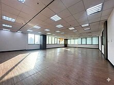 稀有釋出南高商辦企業領袖廣場+平車