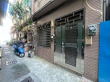 三多★武慶商圈*衛武營都會公園*透天2樓增建3樓滿