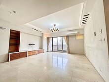 大新學區，室內空間約48坪寬敞舒適，平面車位